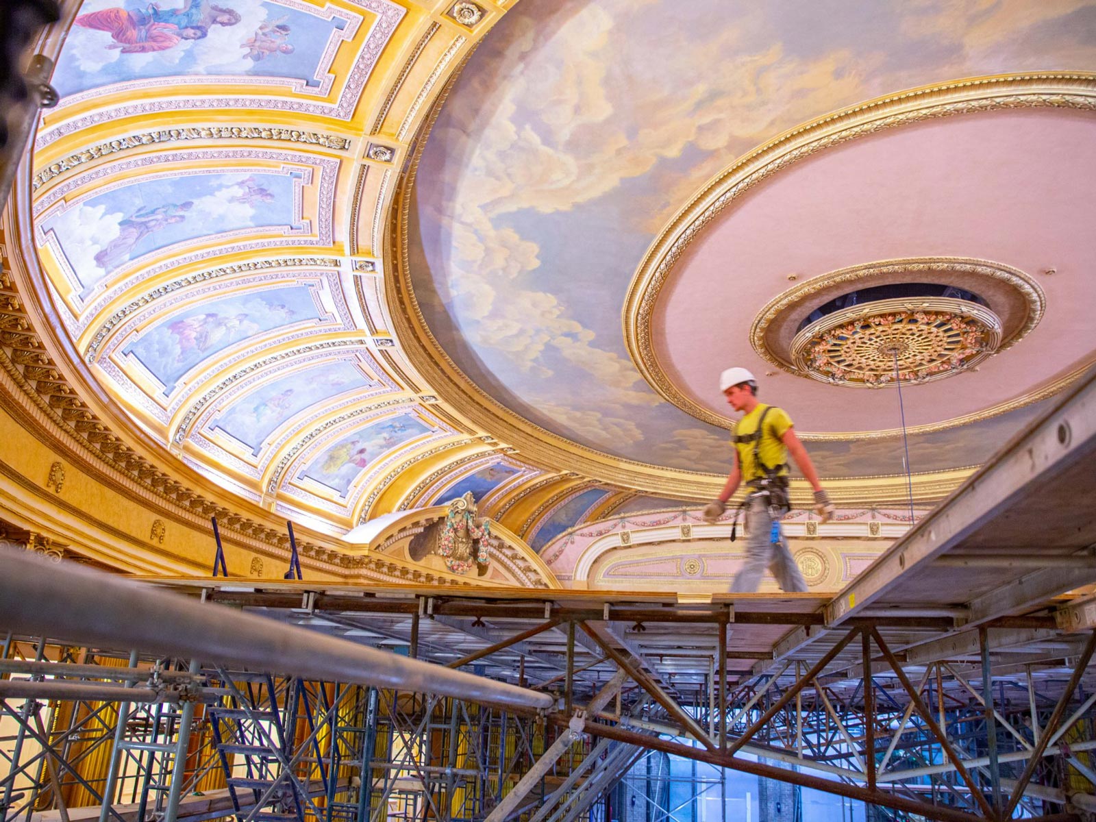 daniels workers on scaffolding at Al Ringling