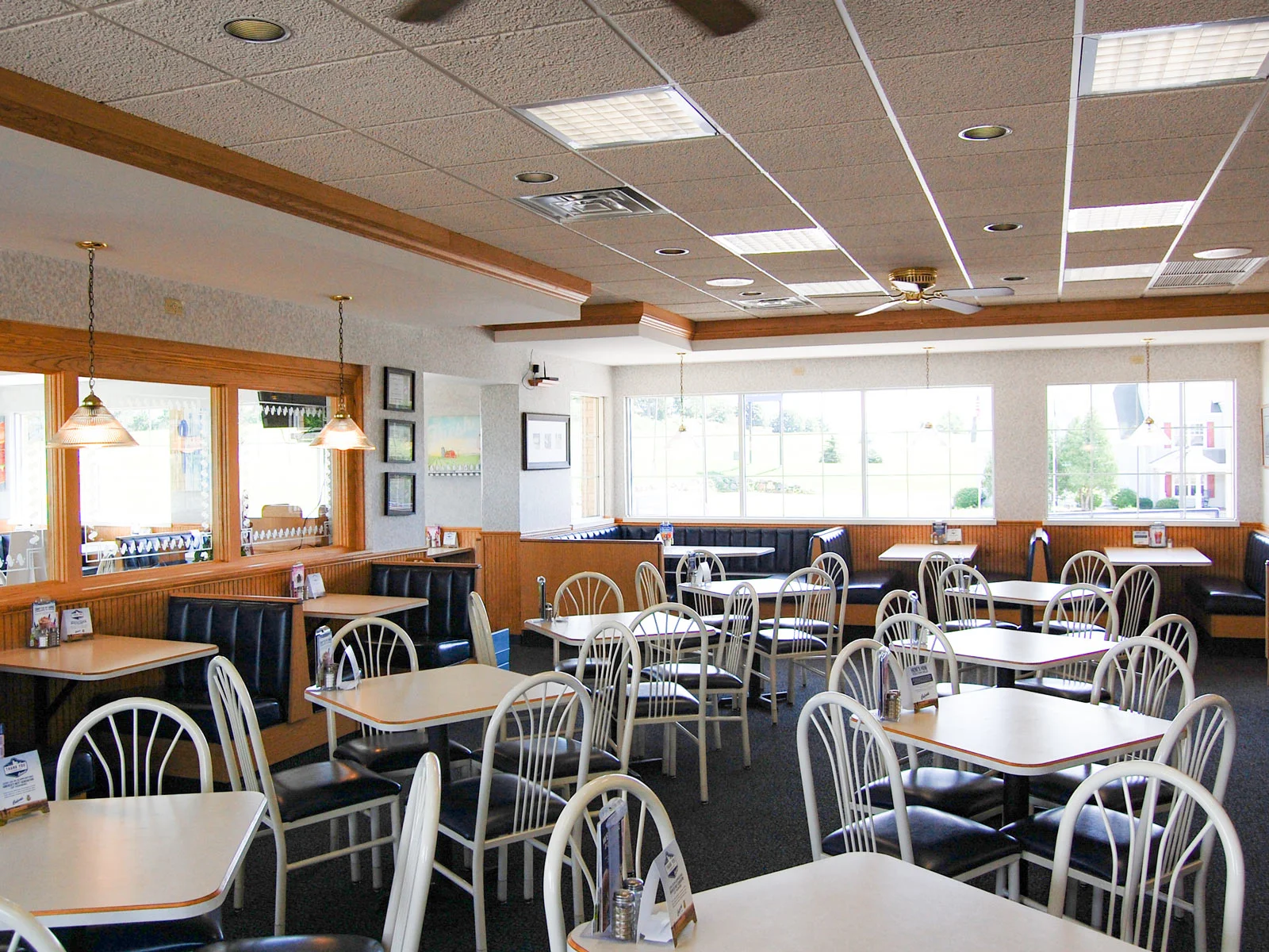 Culver's Waunakee interior