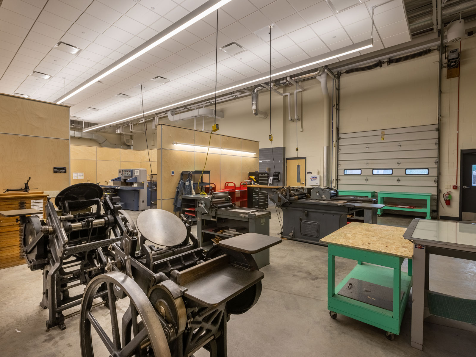 Madison College Print Shop screen printing space